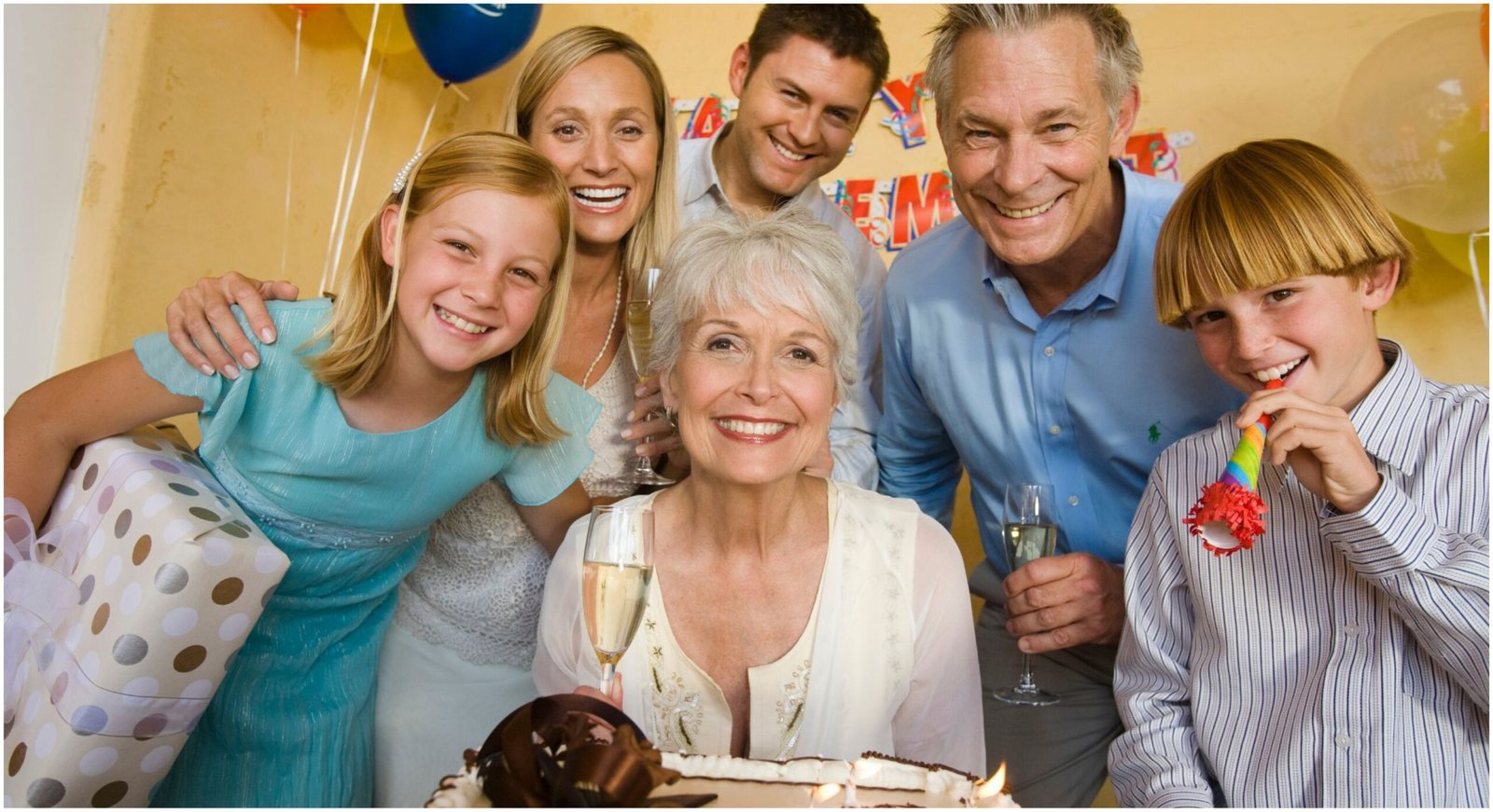 Celebrating Senior Milestones: Making the Most of Birthdays and Anniversaries