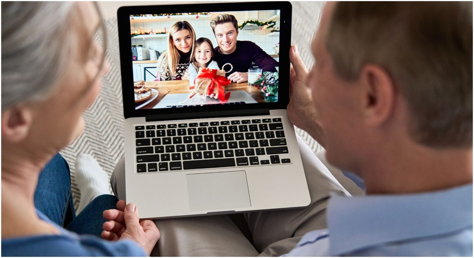 Bridging the Distance: Smart Tips for Grandparenting from Afar