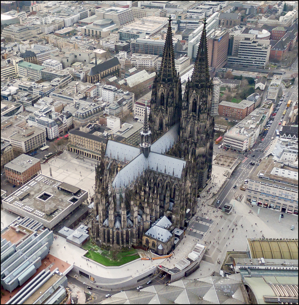 A bird's eye view of the Cologne Cathedral.