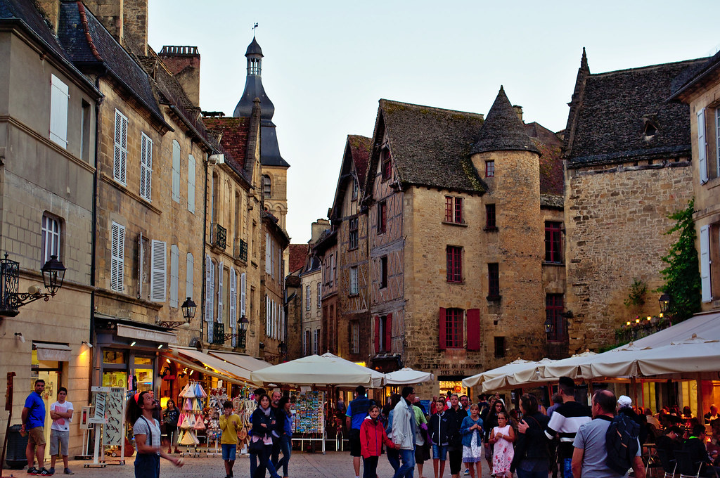 An image of the Sarlat-la-Canéda in Dordogne.