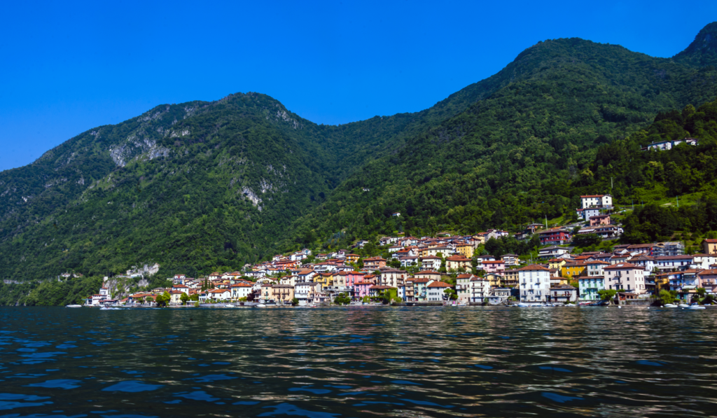 An image of lakeside villas along Lake Como.