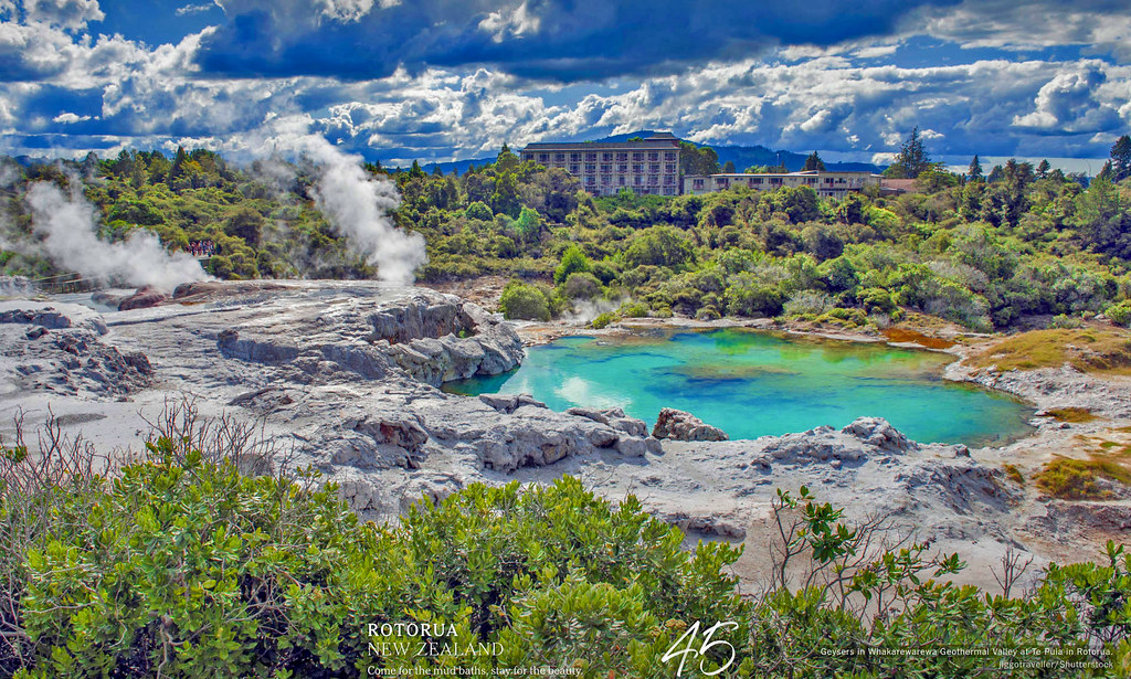 an image of Rotorua geothermal spring.
