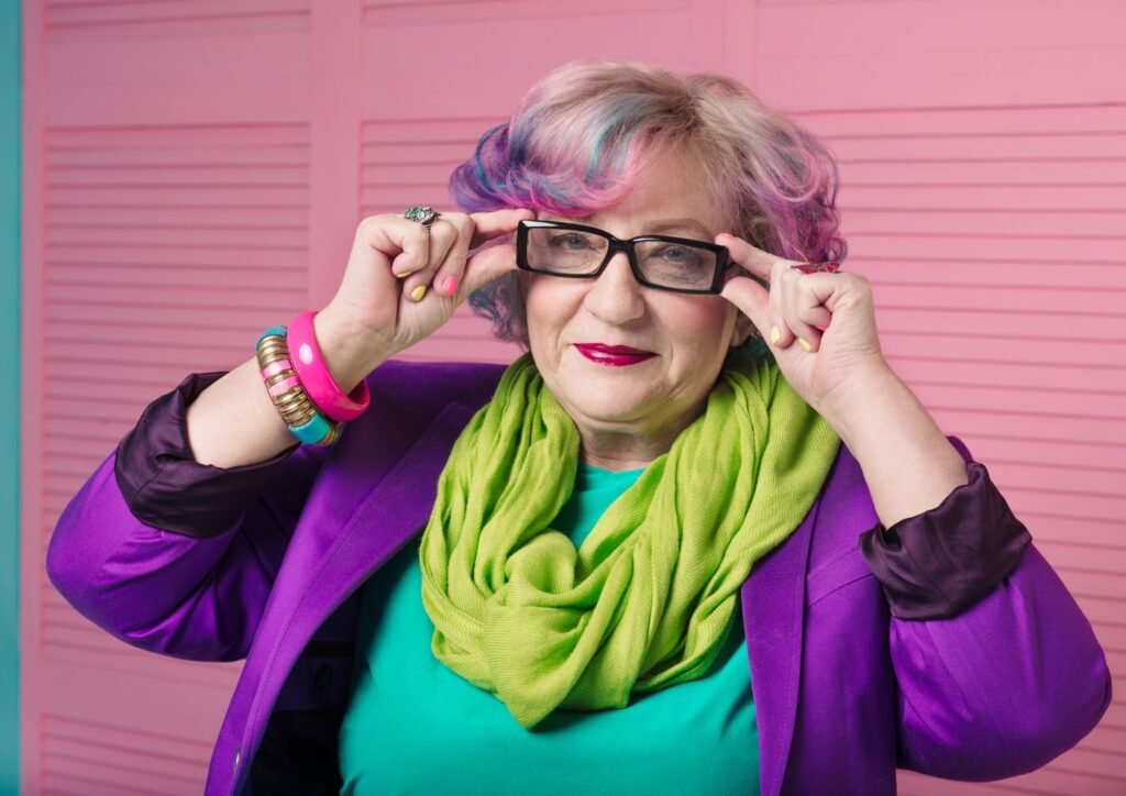 Experimenting with color on hairstyles for seniors can add vibrancy to your appearance.