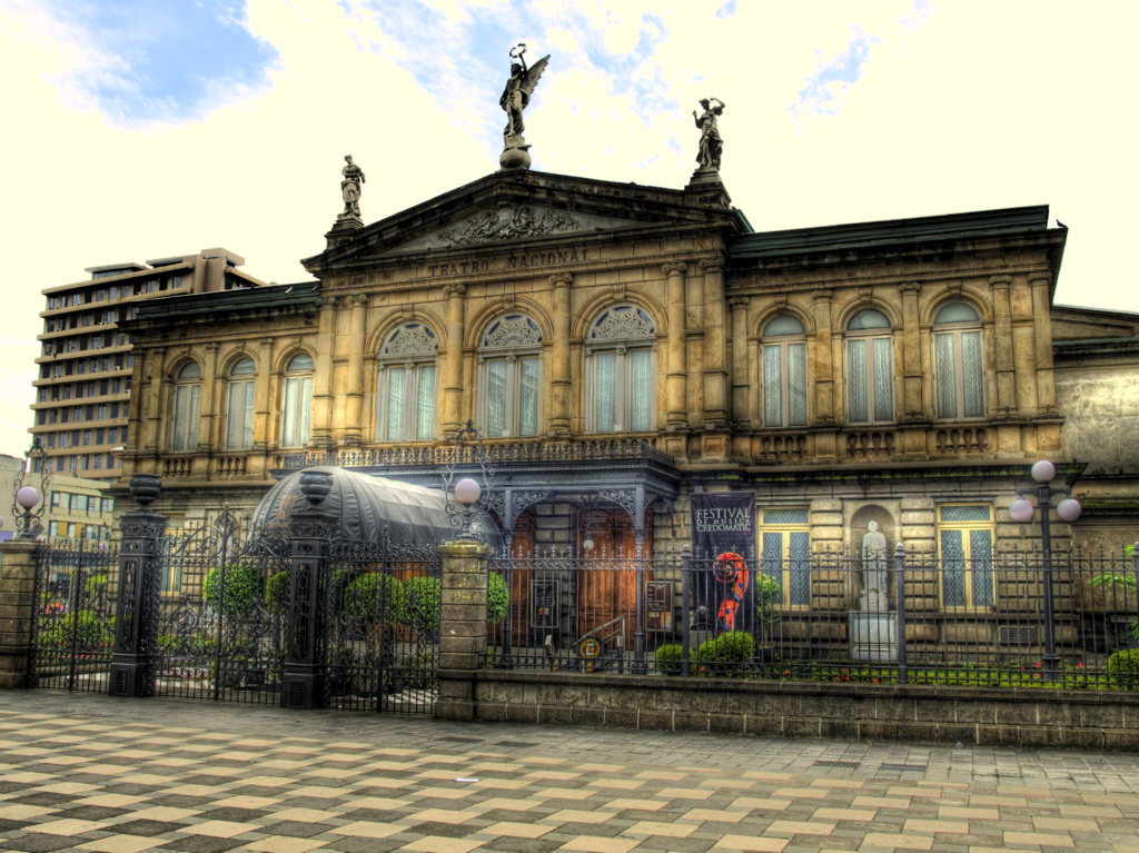 An image of the Teatro Nacional de Costa Rica.