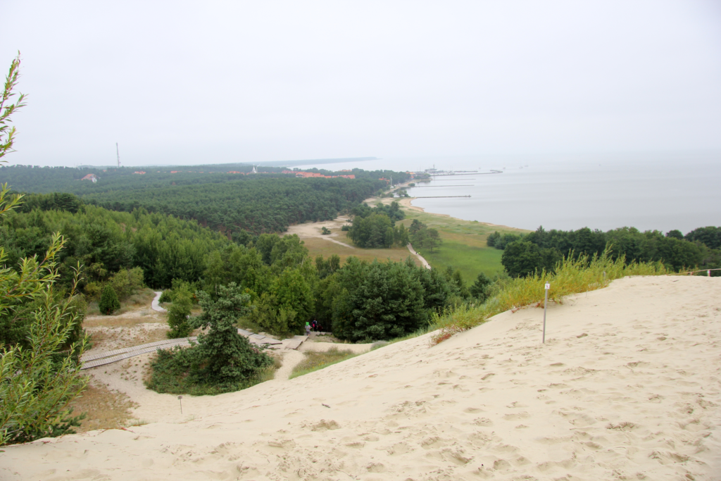 An image of the Curonian Spit coastline.