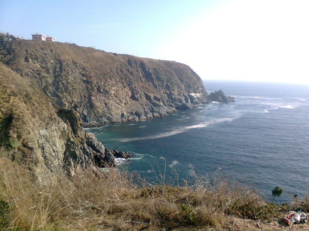 An image of the Valparaiso coast line. 